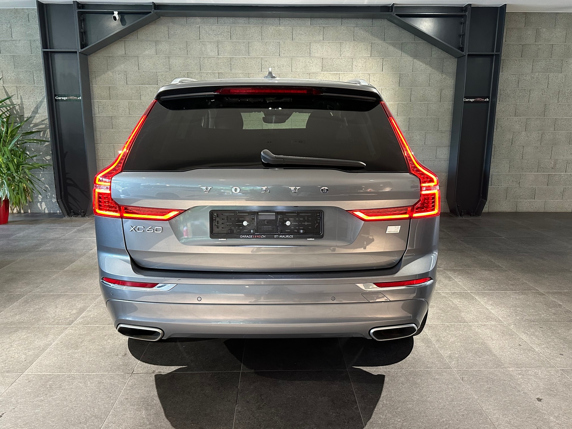 VOLVO XC60 T8 eAWD Inscription-image-5