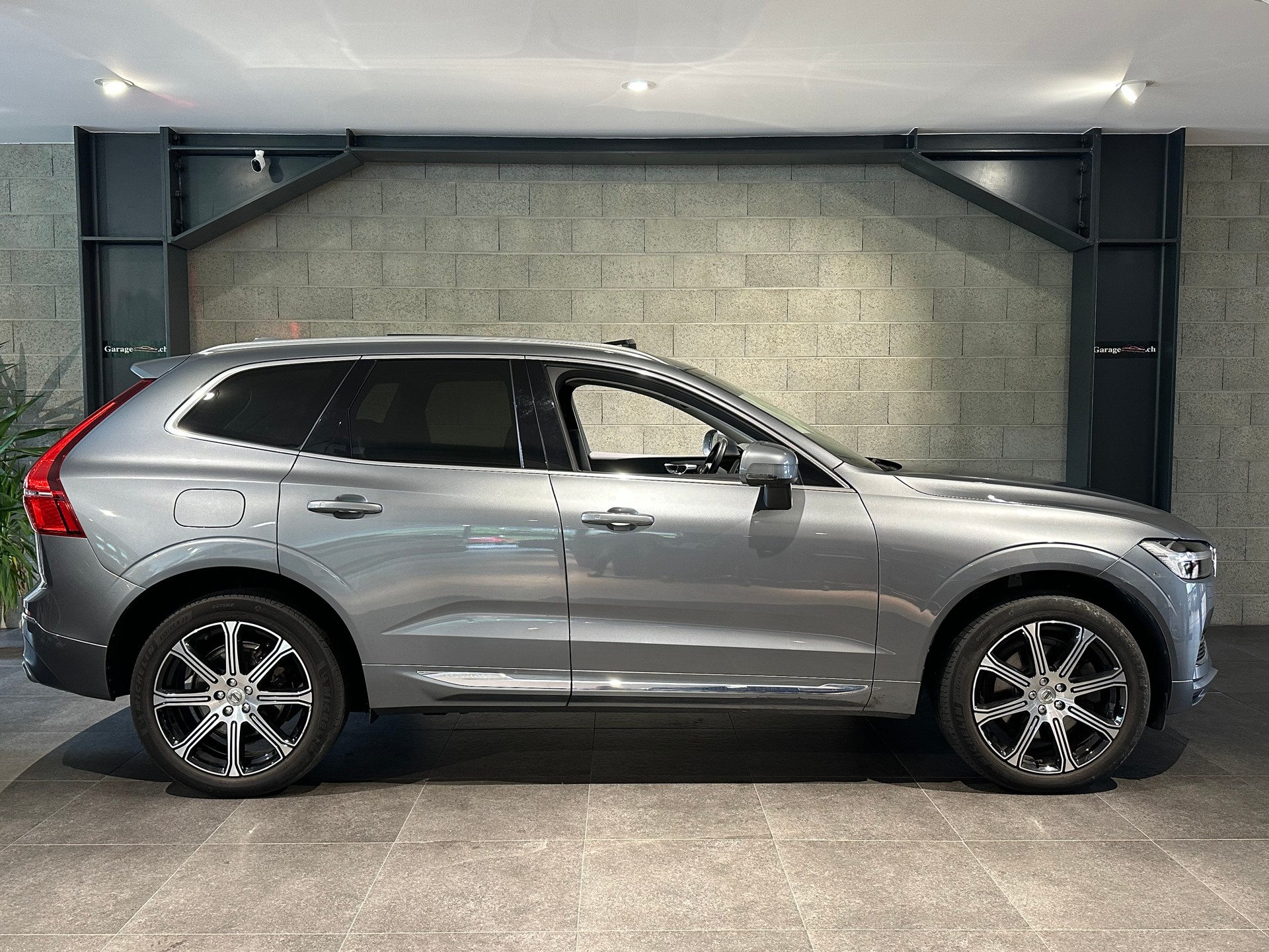 VOLVO XC60 T8 eAWD Inscription-image-3