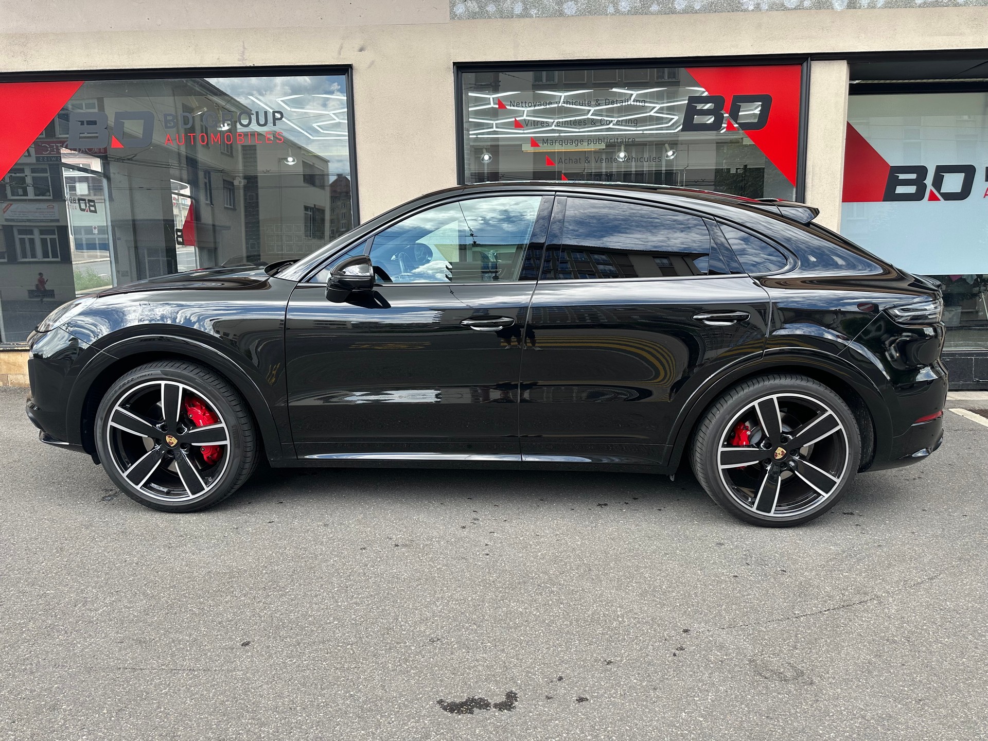 PORSCHE Cayenne GTS Coupé-image-3