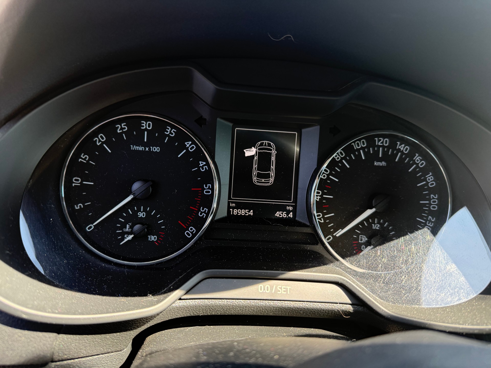 SKODA Octavia Combi 1.6 TDI Style 4x4-image-9
