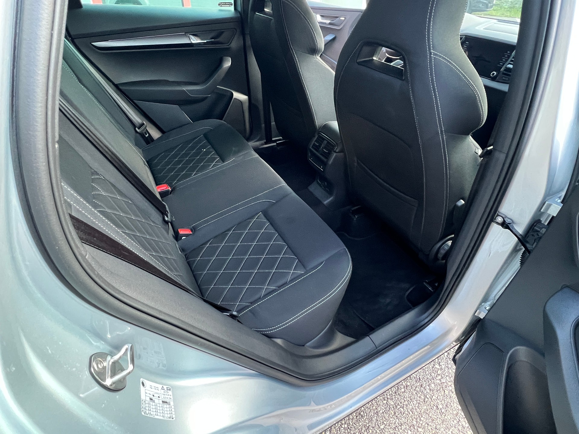 SKODA Karoq 2.0 TSI SportLine 4x4 DSG-image-7