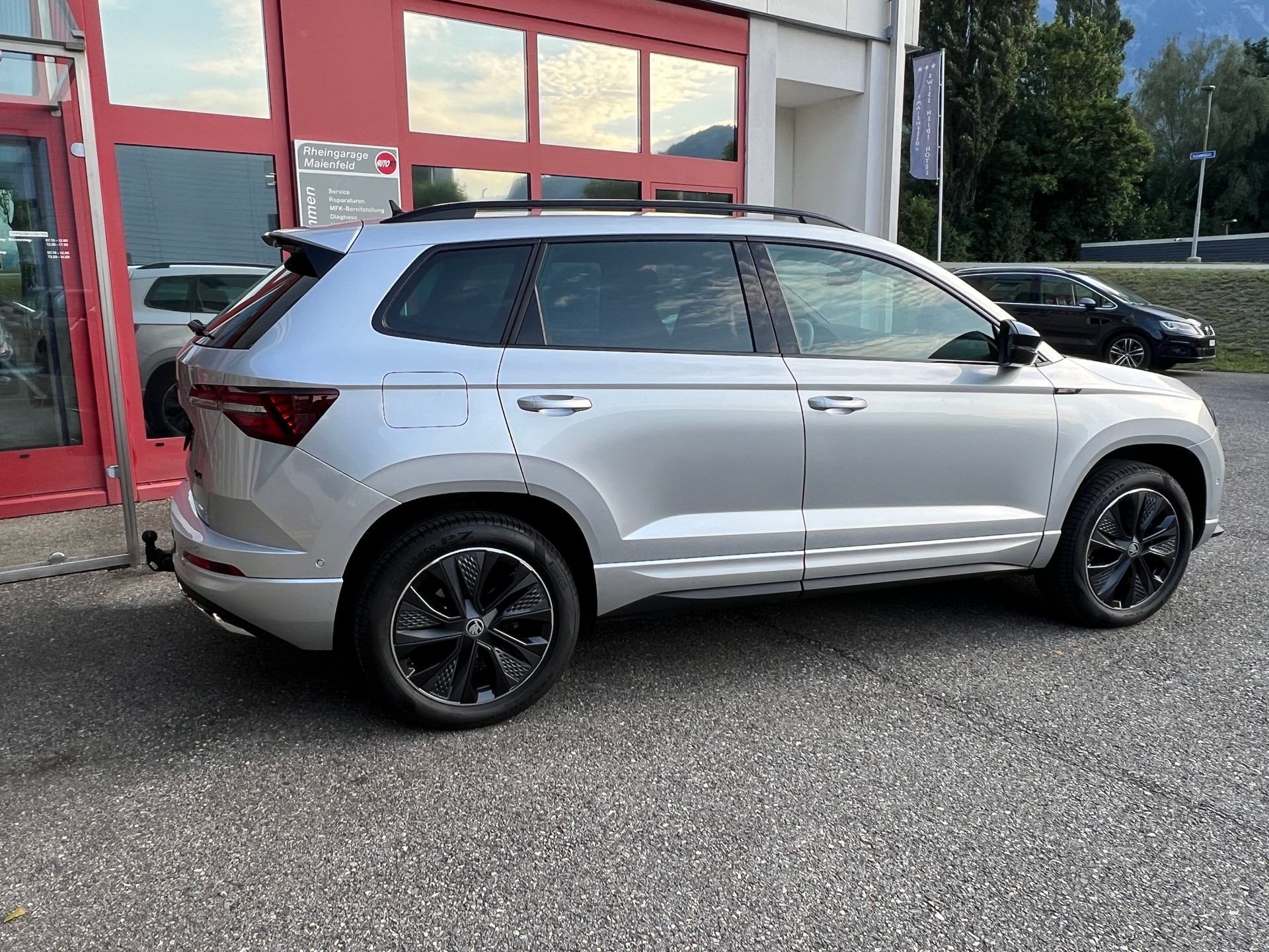 SKODA Karoq 2.0 TSI SportLine 4x4 DSG-image-4