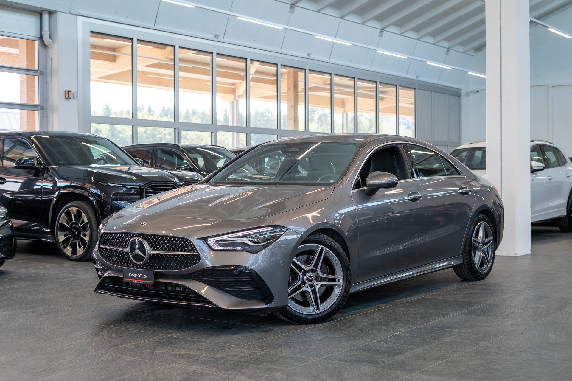 MERCEDES-BENZ CLA 200 AMG Line / Rückfahrkamera / Ambientebeleuchtung / Navi-image-0
