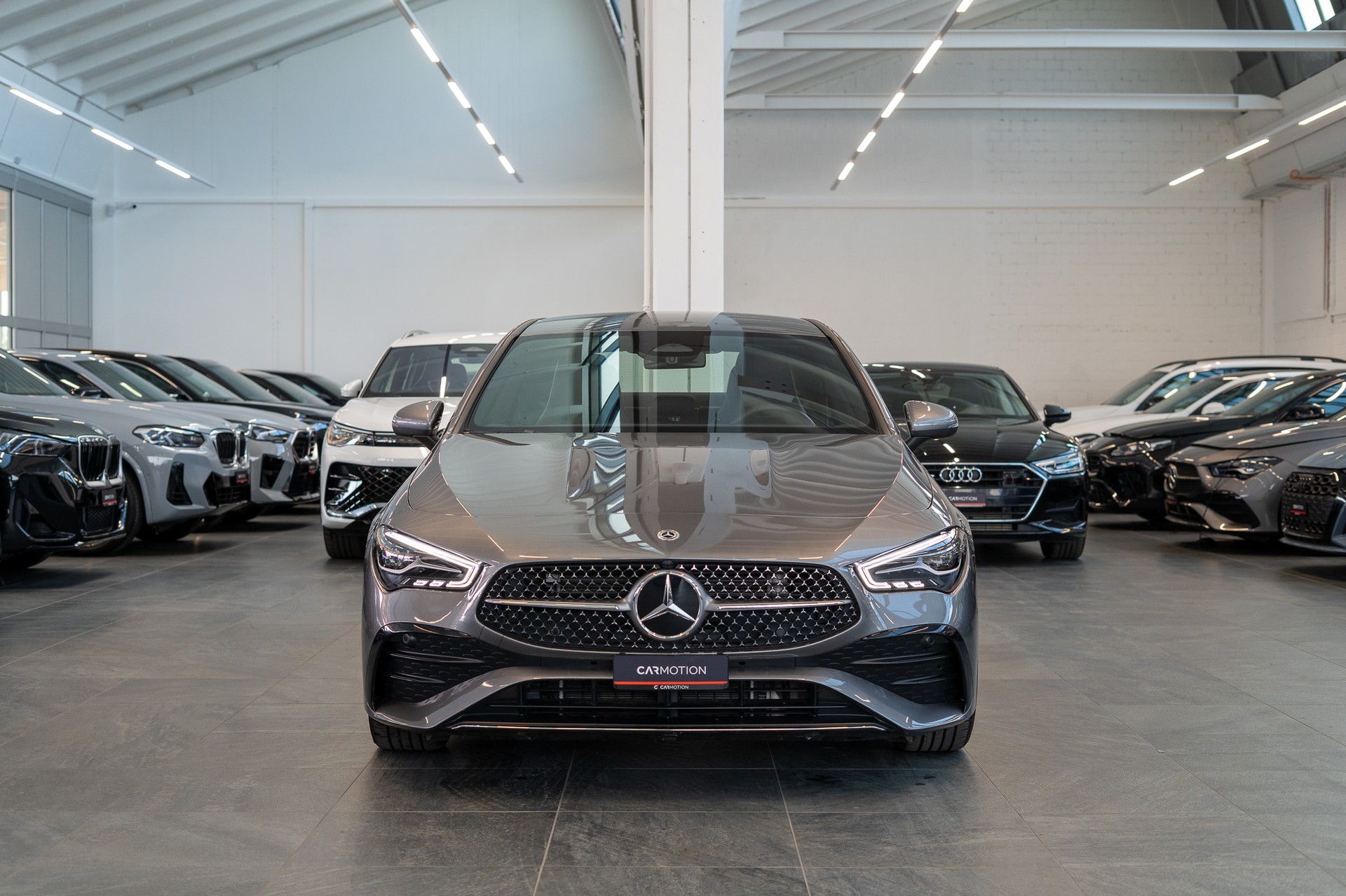 MERCEDES-BENZ CLA 200 AMG Line / Rückfahrkamera / Ambientebeleuchtung / Navi-image-1