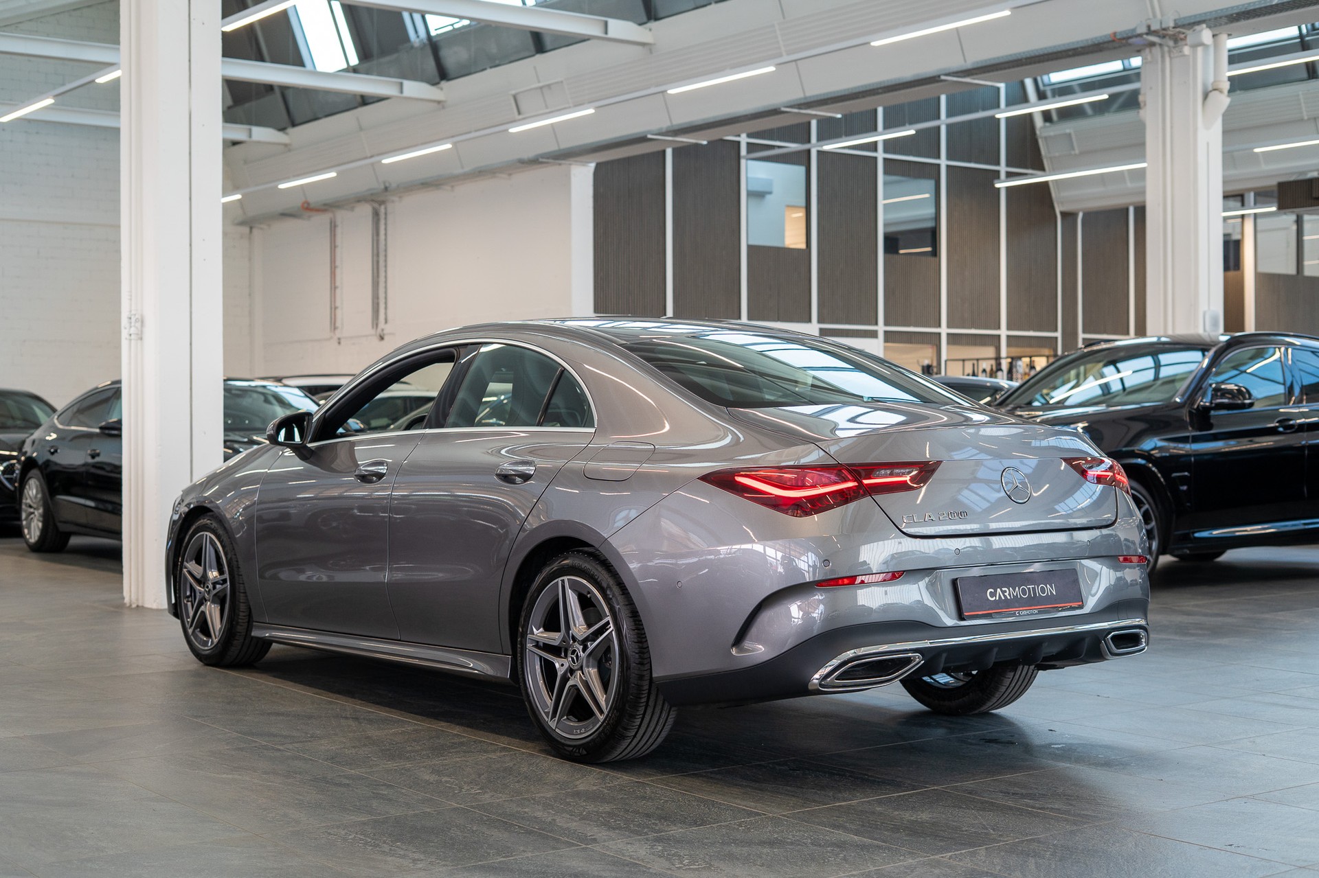 MERCEDES-BENZ CLA 200 AMG Line / Rückfahrkamera / Ambientebeleuchtung / Navi-image-7