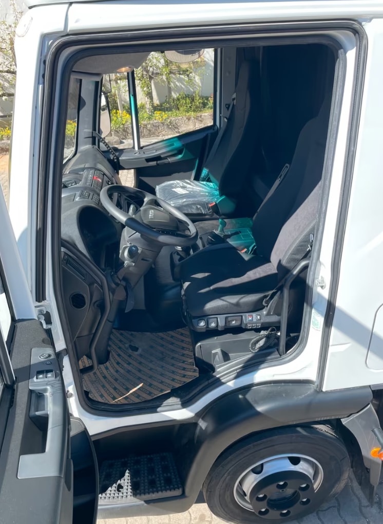 IVECO Eurocargo ML80E21 Schiebeplane mit Ladebordwand-image-7