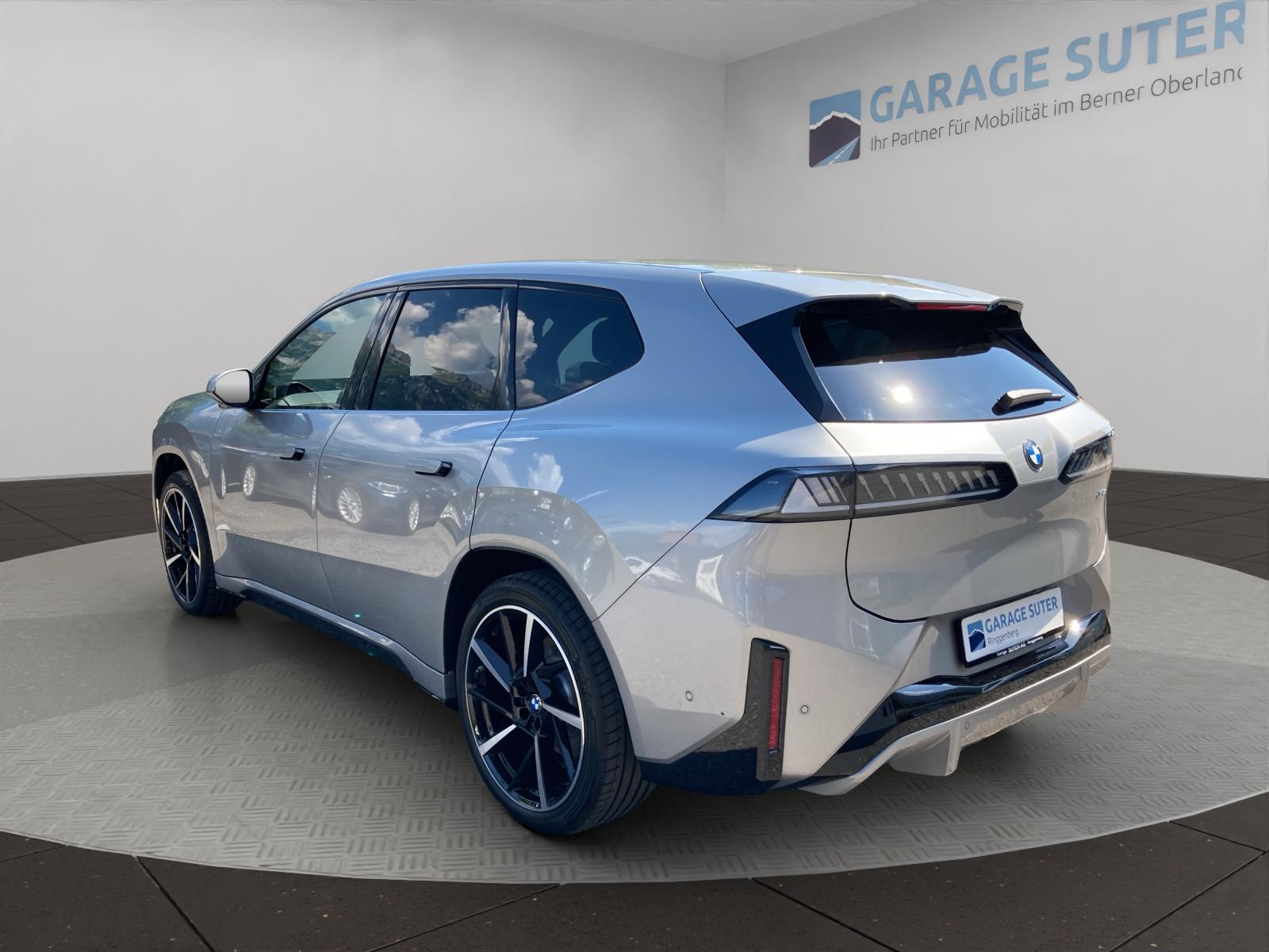BMW iX3 50 xDrive-showroom-element-2