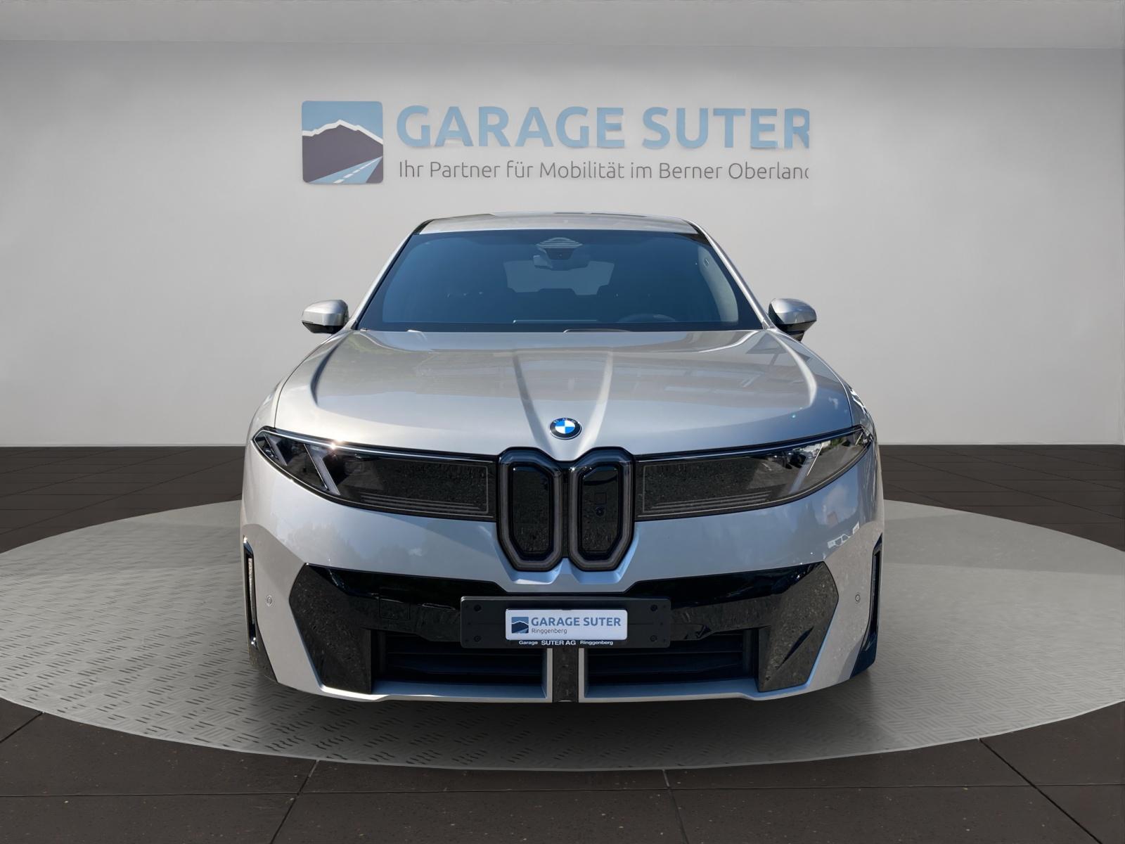 BMW iX3 50 xDrive-image-7