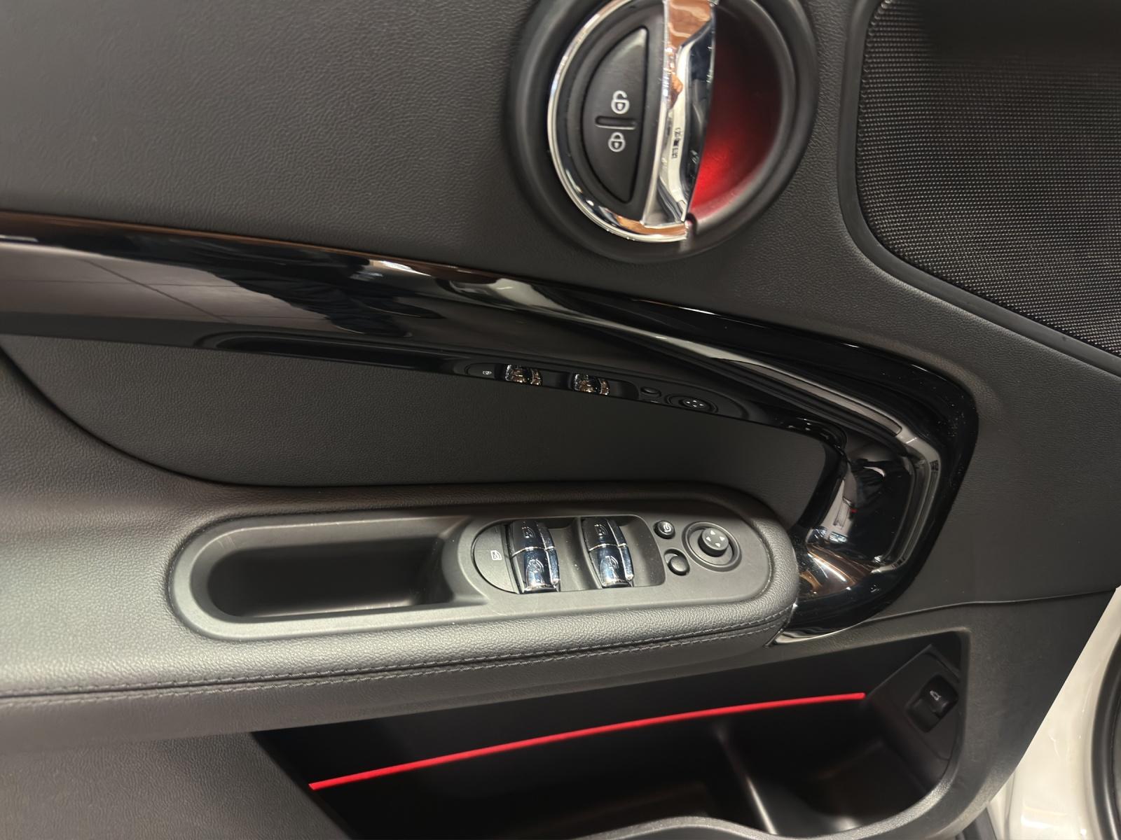 MINI Countryman F60 1.5i Cooper ALL4-image-10