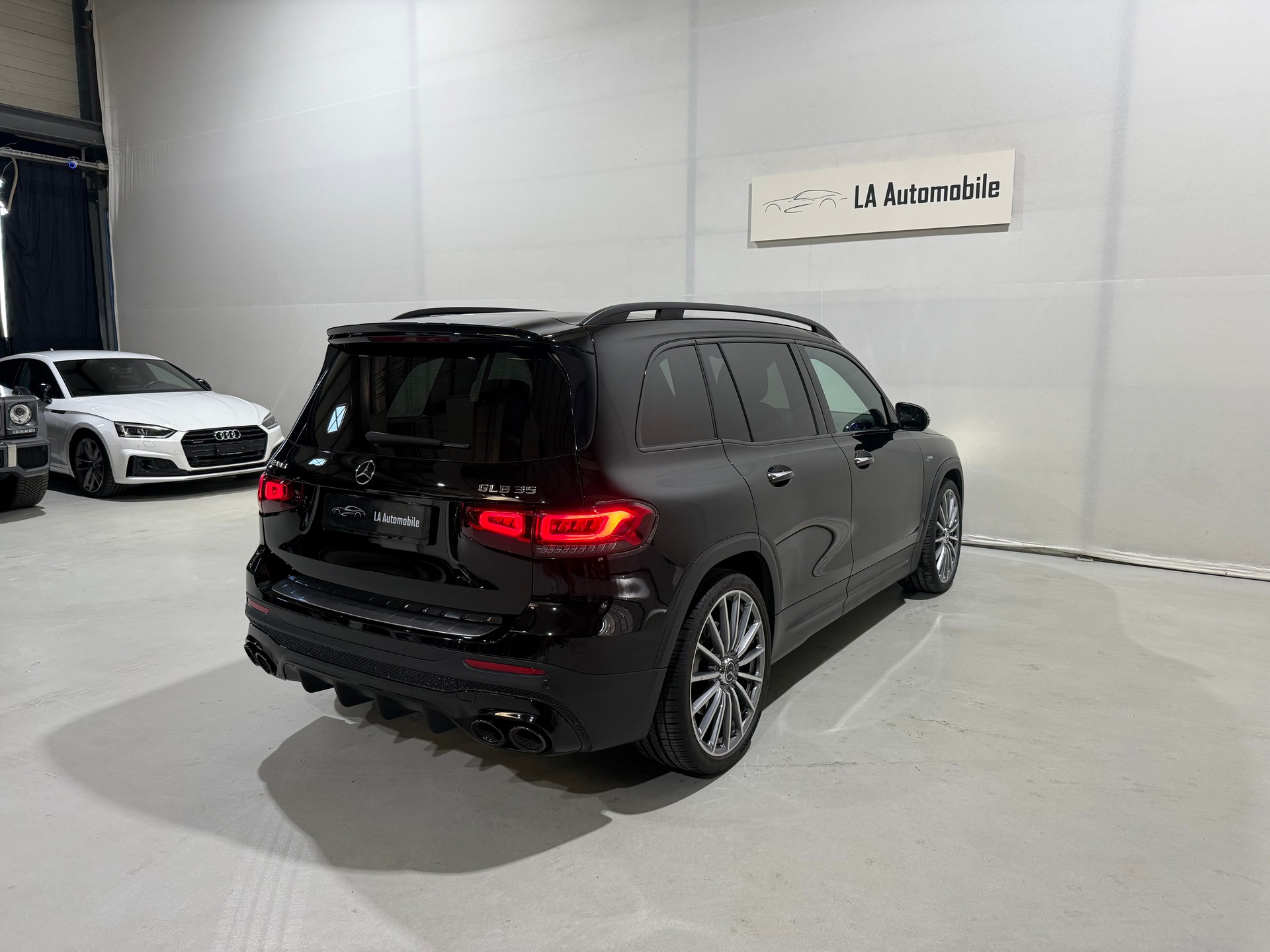 MERCEDES-BENZ GLB 35 AMG 4Matic 8G-Tronic-image-8