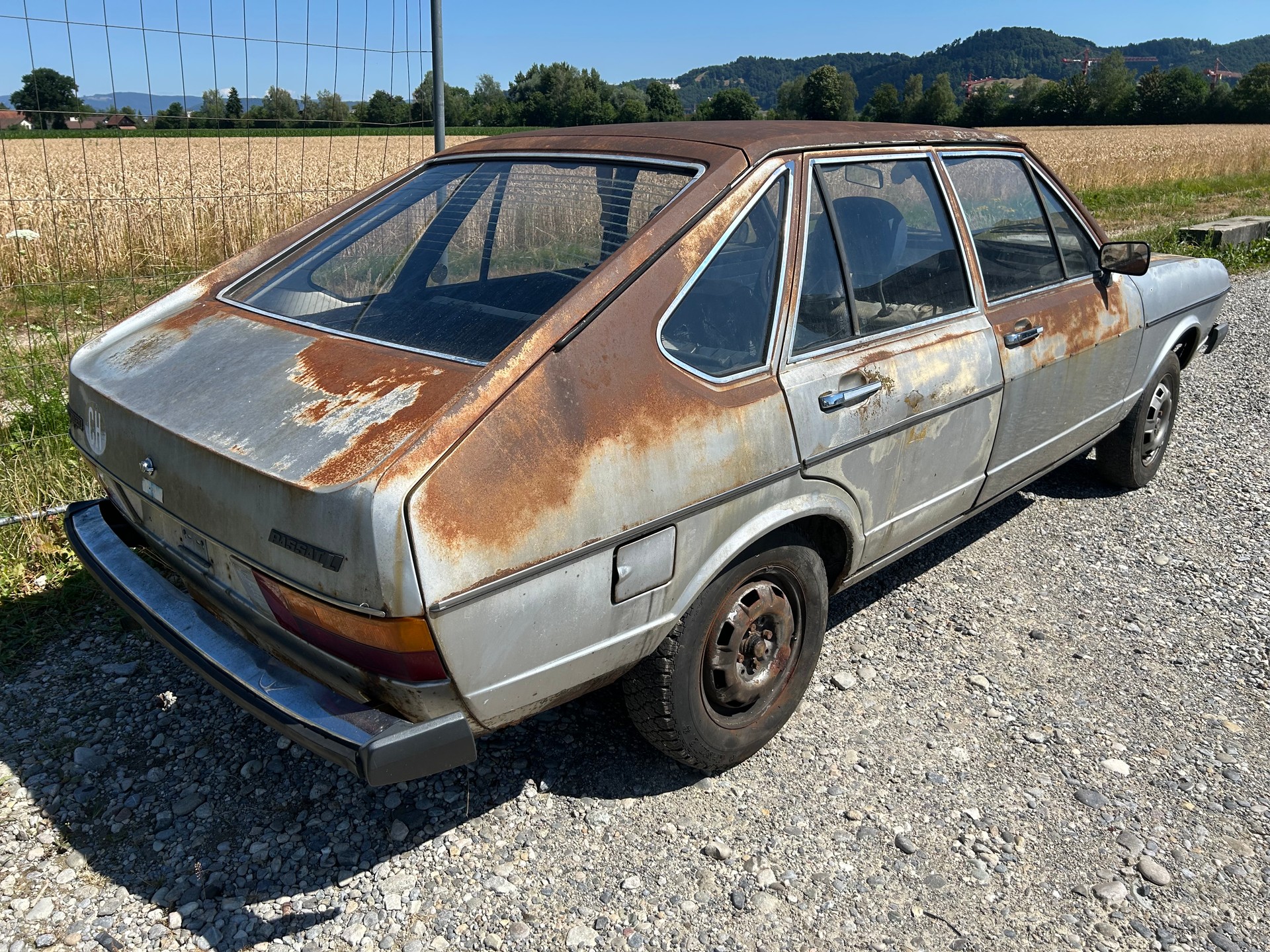 VW 32 PASSAT-image-3