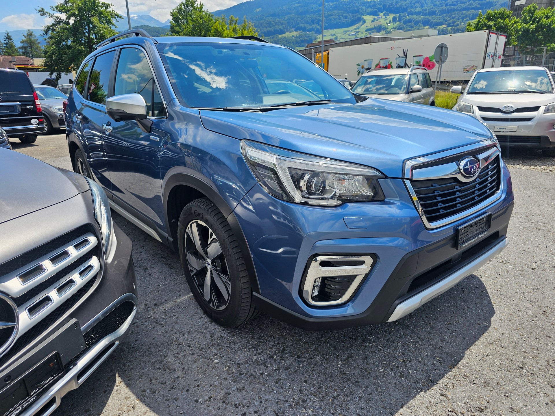 SUBARU Forester 2.0i e-Boxer Swiss Plus Lineartronic-image-2