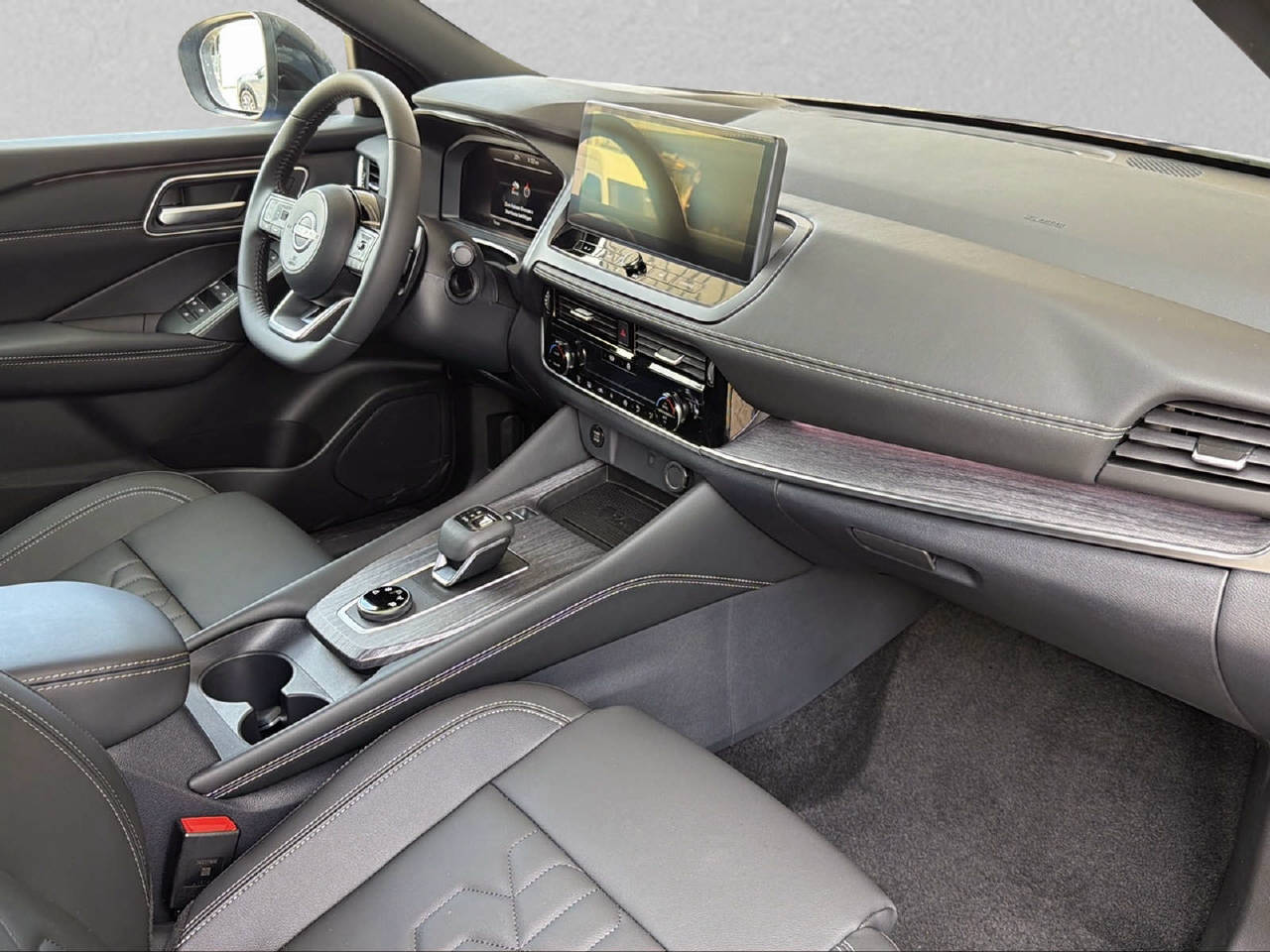 NISSAN Qashqai 1.3 DIG-T Tekna 4x4-image-5