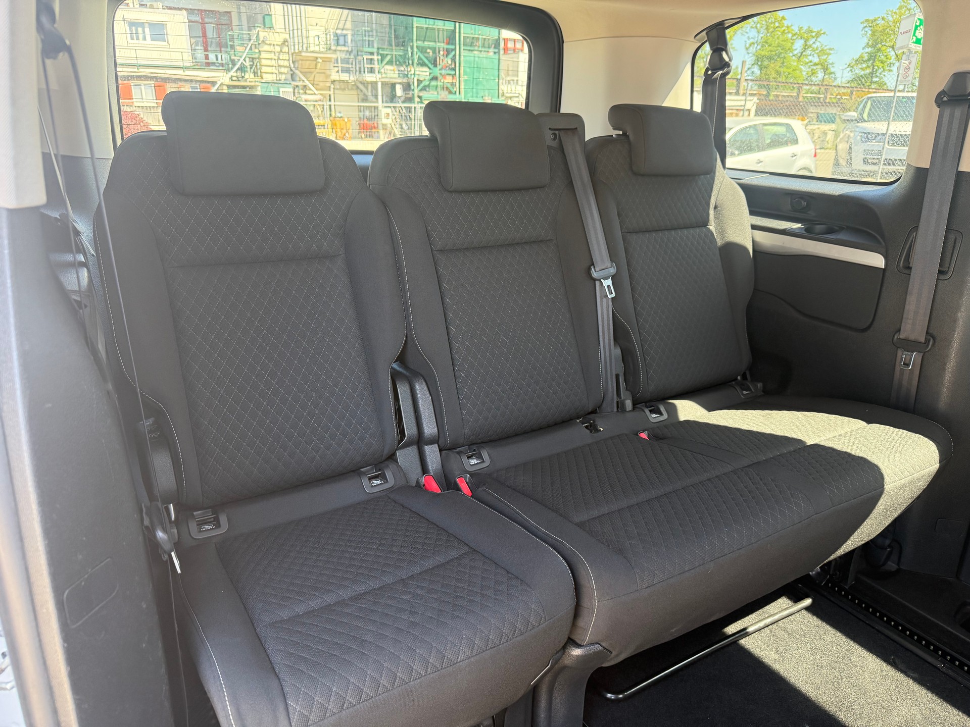 OPEL Zafira Life 2.0 CDTI Business Innovation M Automatik-image-10