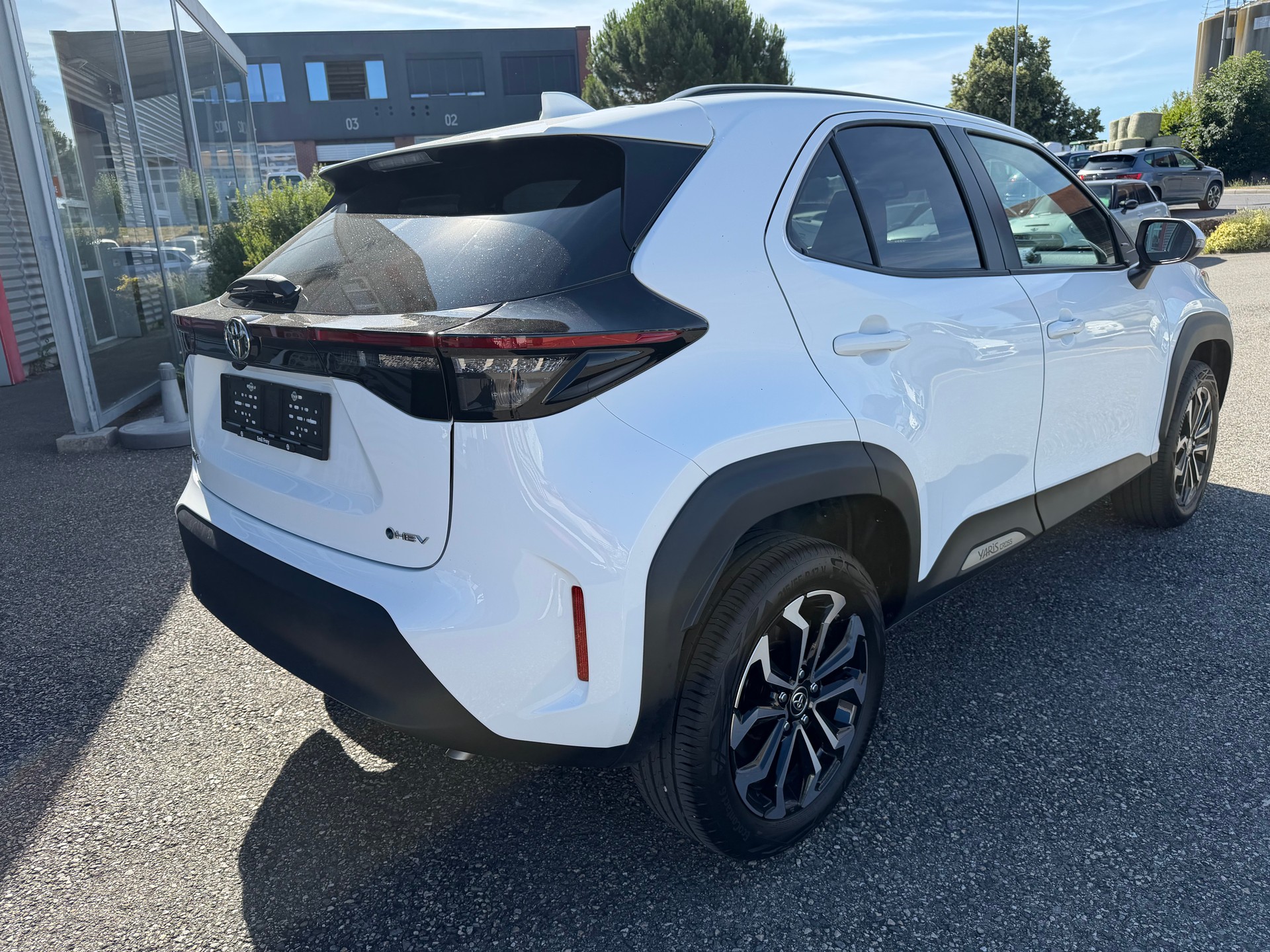TOYOTA Yaris Cross 1.5 Trend e-CVT-image-3