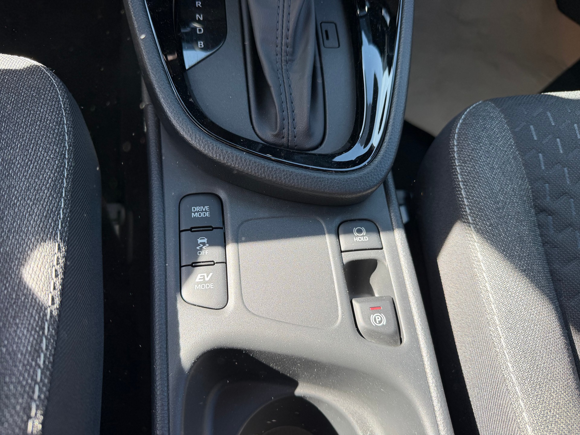TOYOTA Yaris Cross 1.5 Trend e-CVT-image-10