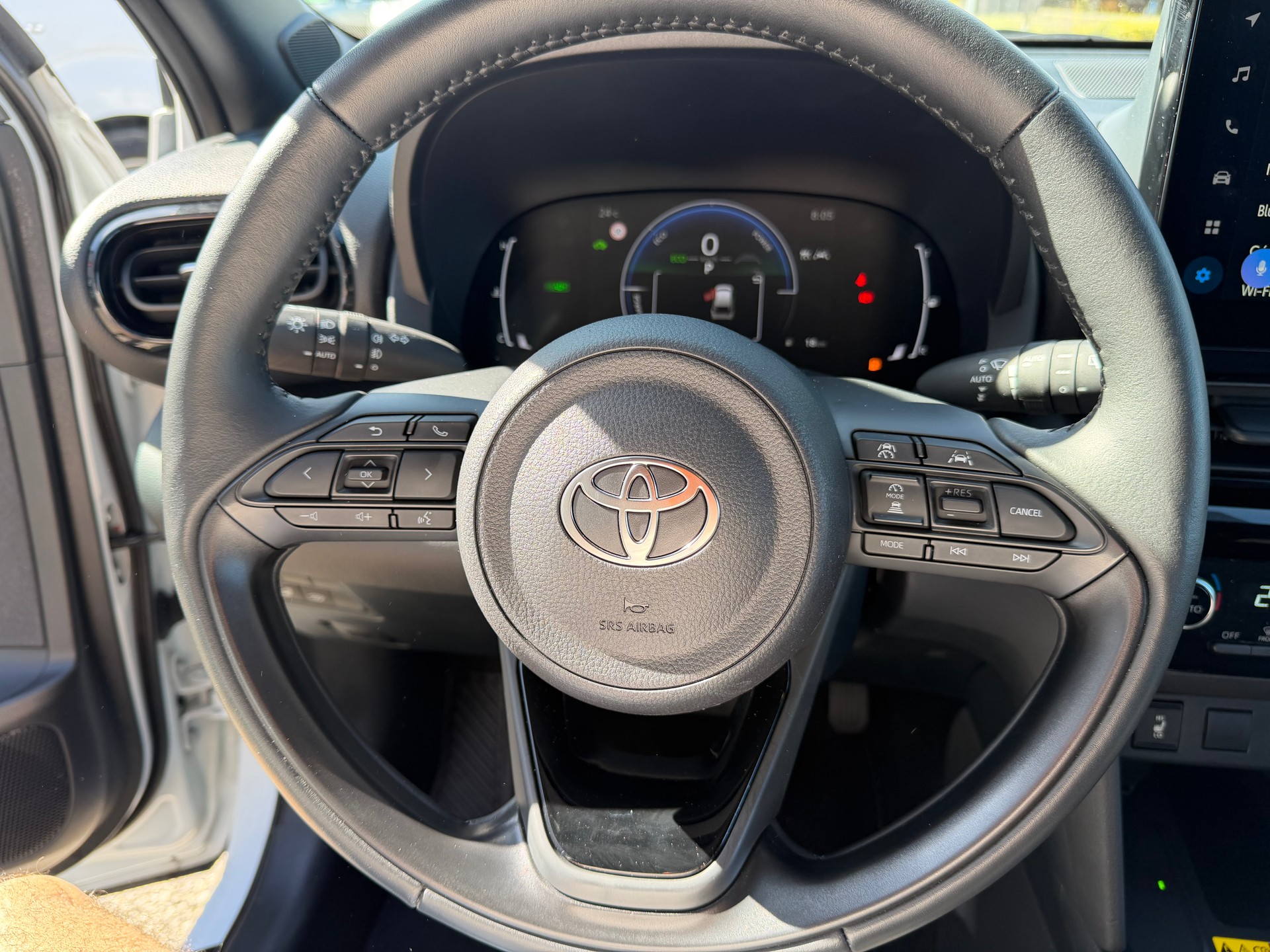 TOYOTA Yaris Cross 1.5 Trend e-CVT-image-12