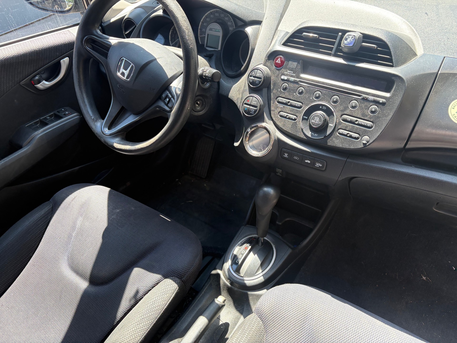 HONDA Jazz 1.3i Hybrid Elegance CVT-image-6