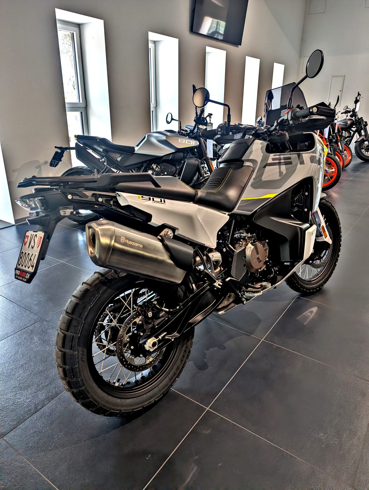 HUSQVARNA Norden 901 Expedition-image-3