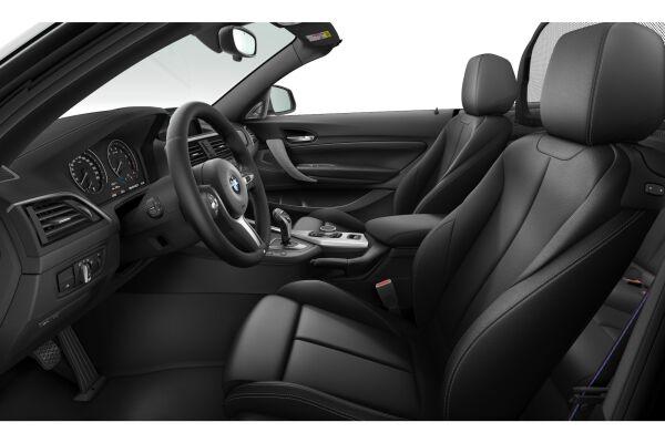 BMW M240i xDrive Cabrio-image-4