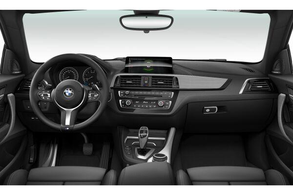 BMW M240i xDrive Cabrio-image-6