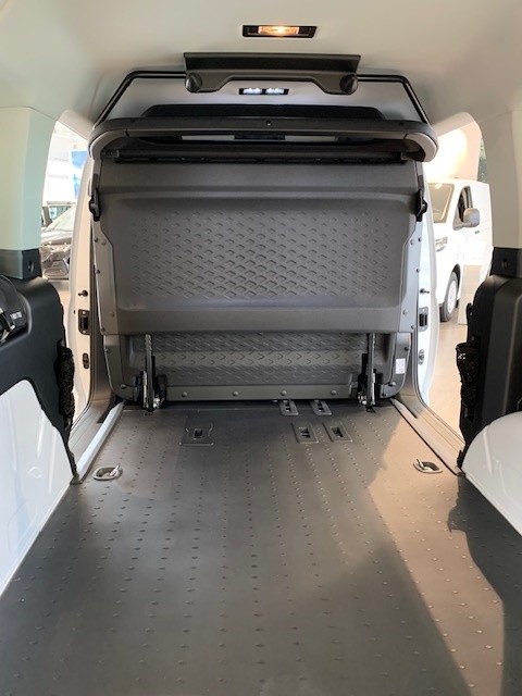 FORD Grand Transit Connect FlexCab 1.5 EcoBoost 150 Trend PHEV-image-13