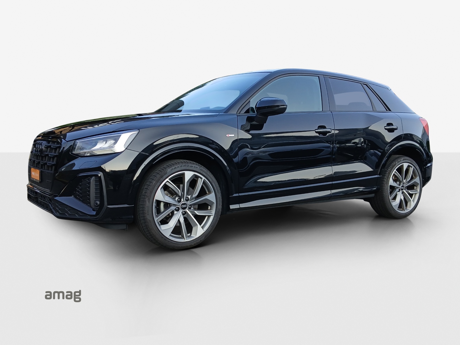 AUDI Q2 40 TFSI S line Attraction quattro S-tronic-image-0
