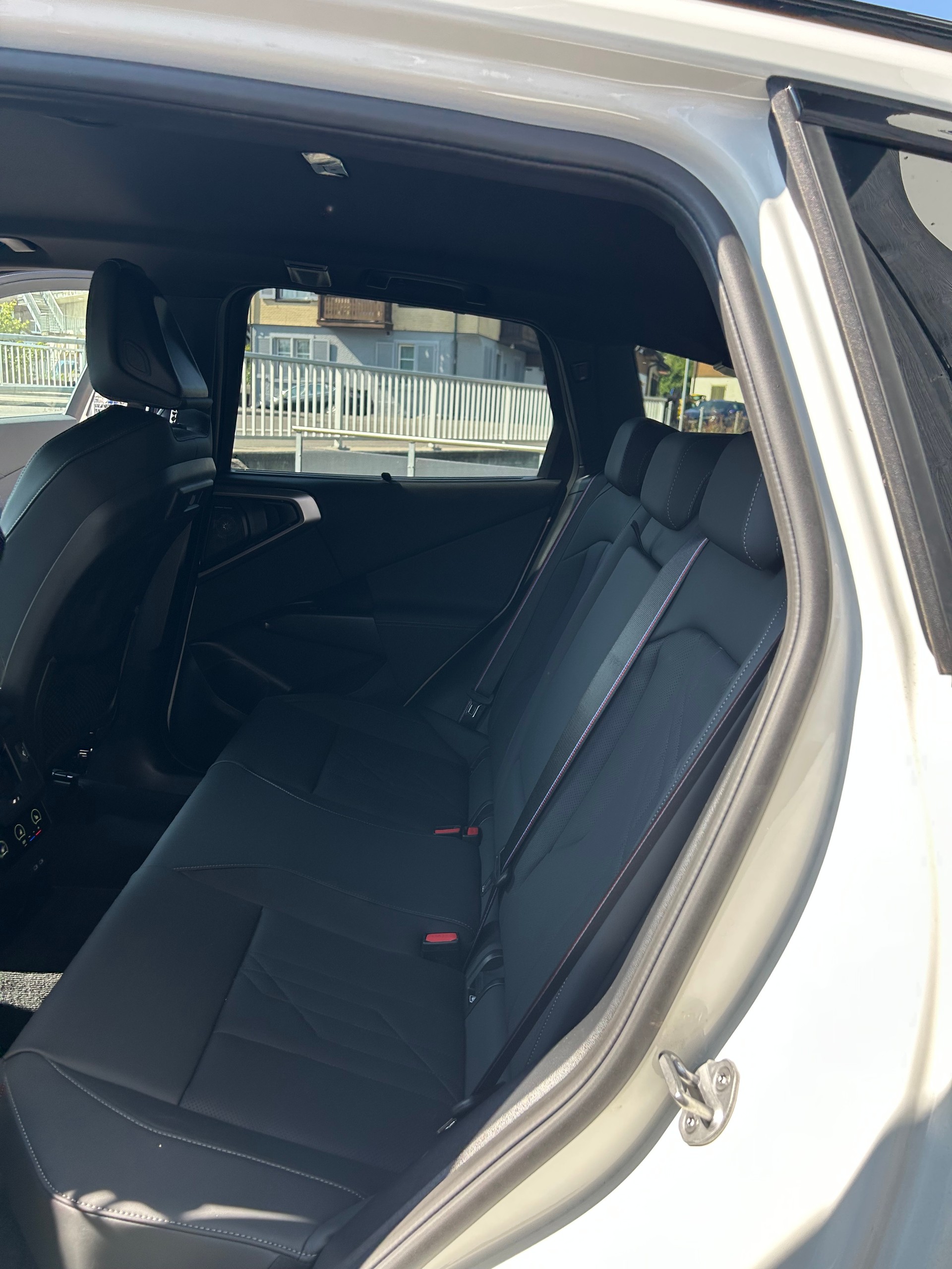 BMW X3 xDrive M50 48V M Sport Pro-image-17