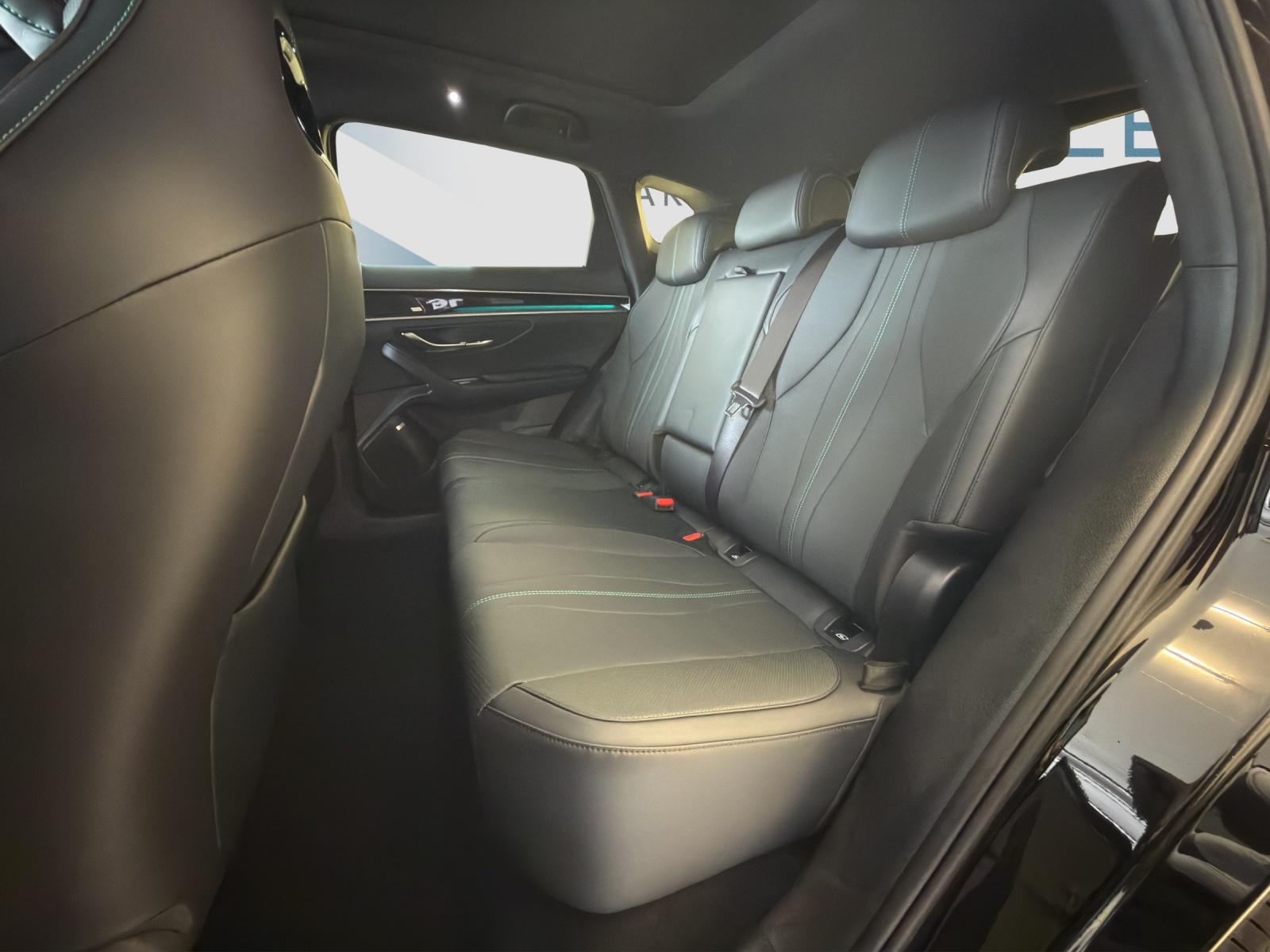 BYD Seal U DM-i Design AWD-image-7