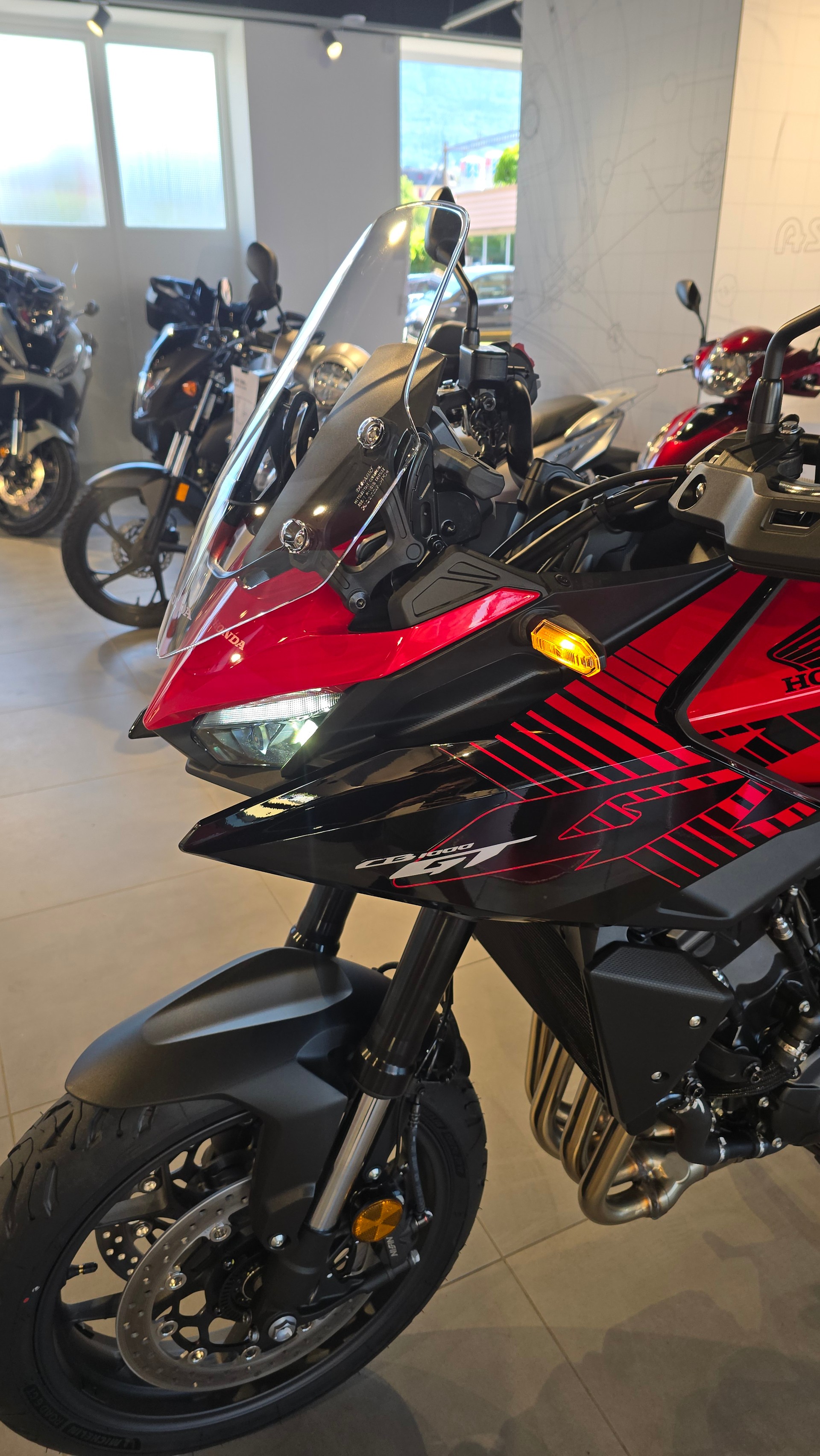 HONDA CB 1000 GT-image-11