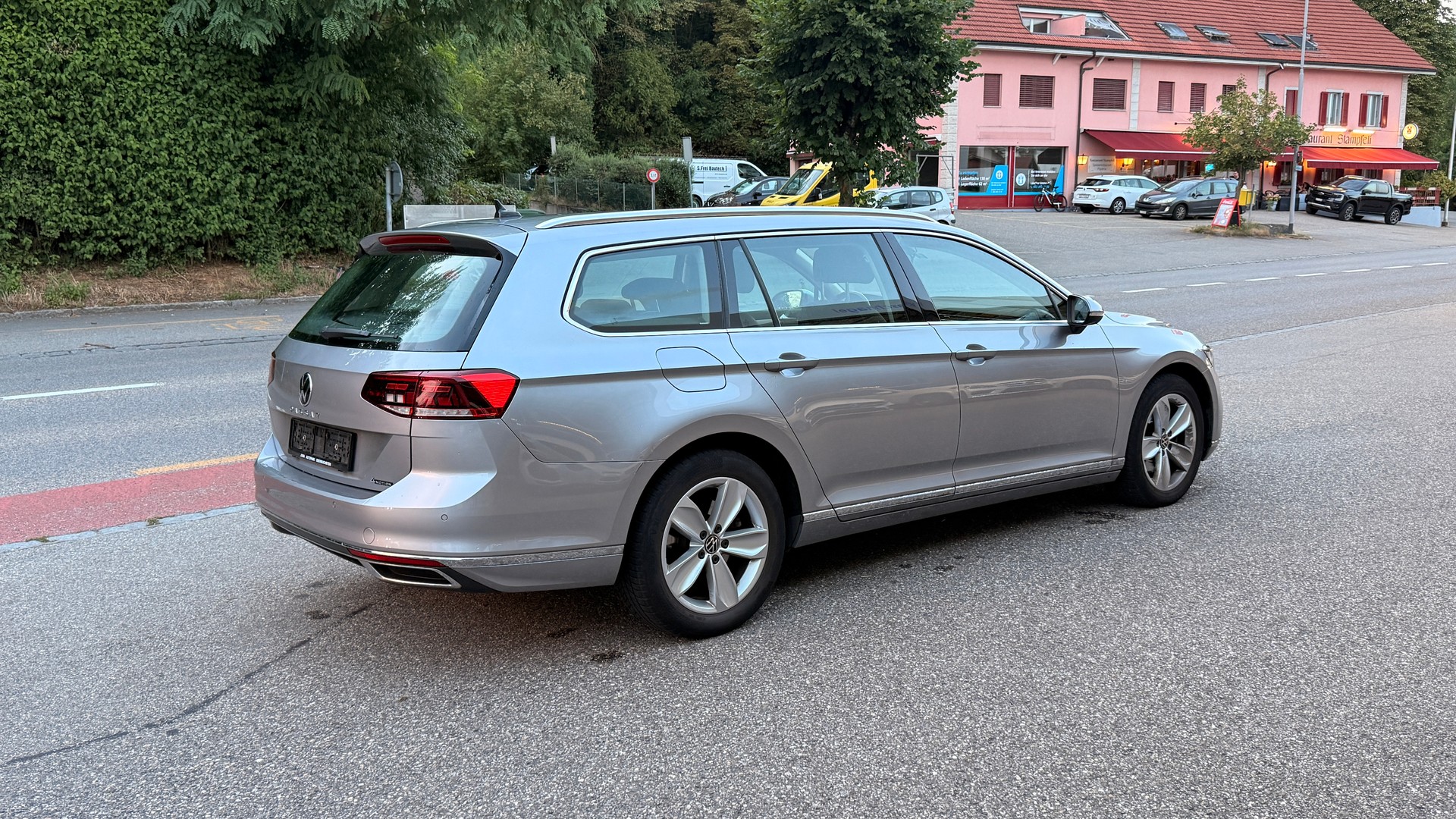 VW Passat 2.0 TDI BMT 4Motion DSG-image-4