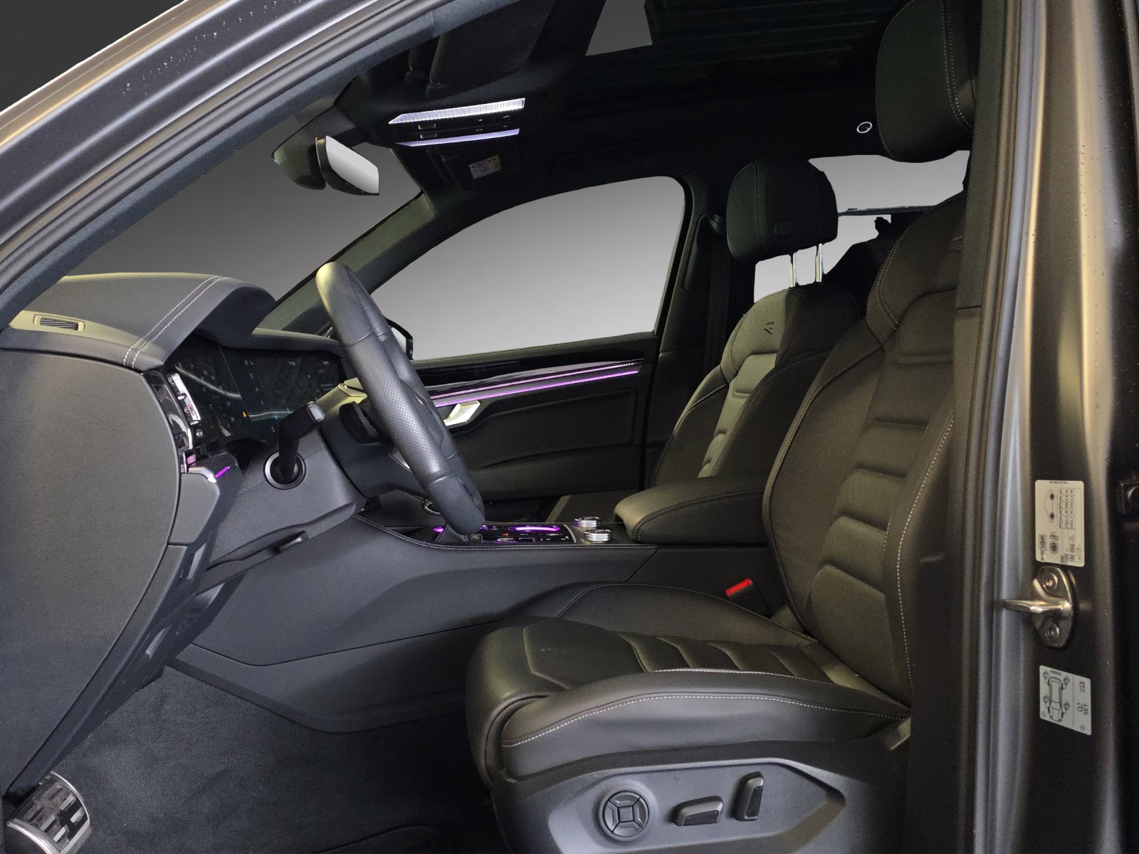 VW Touareg 3.0 TSI eHybrid R Tiptronic-image-5