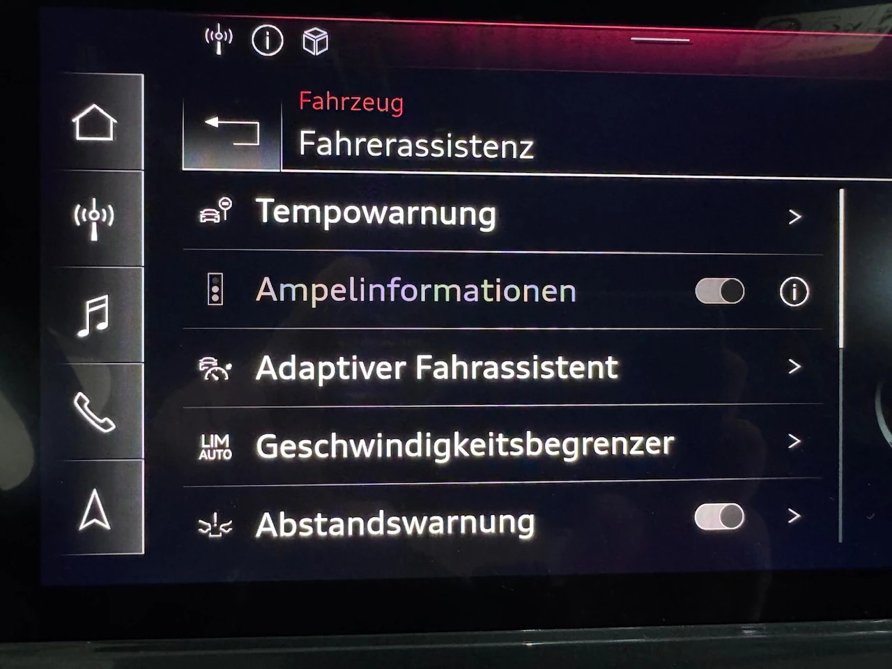 AUDI Q4 e-tron 55 S-Line quattro Black-Optik 340PS / AHK / Wärmepumpe-image-21