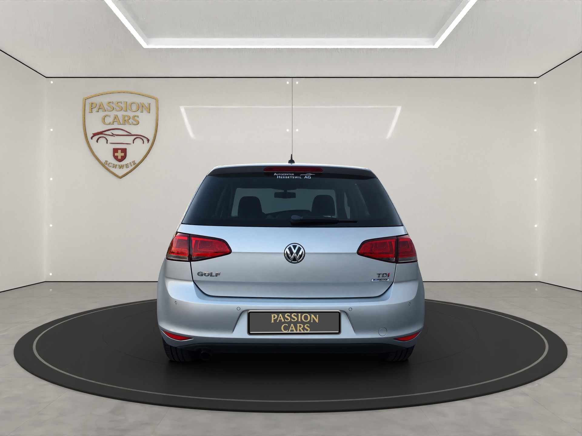VW Golf 1.6 TDI Cup 4Motion-showroom-element-3