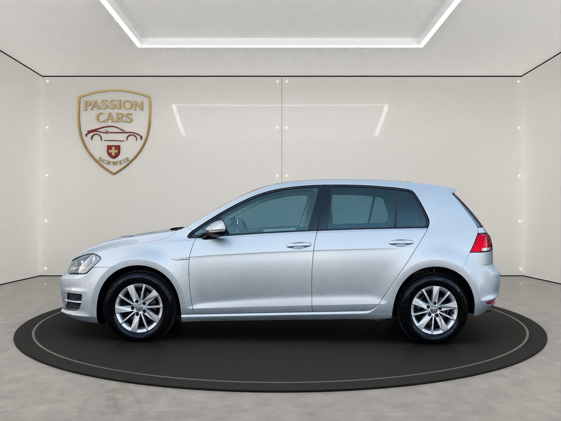 VW Golf 1.6 TDI Cup 4Motion-showroom-element-1