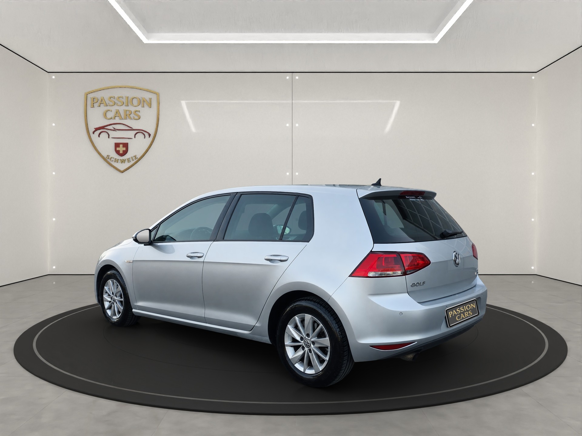 VW Golf 1.6 TDI Cup 4Motion-showroom-element-2