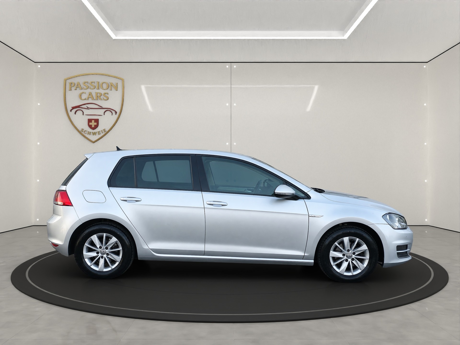 VW Golf 1.6 TDI Cup 4Motion-image-5