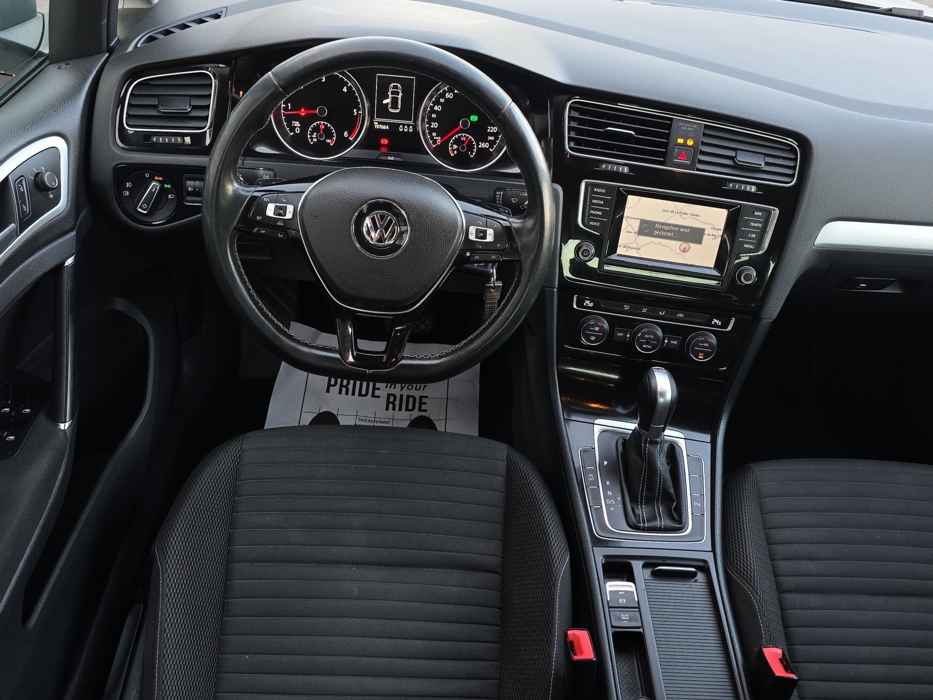 VW Golf 1.6 TDI Cup 4Motion-image-10