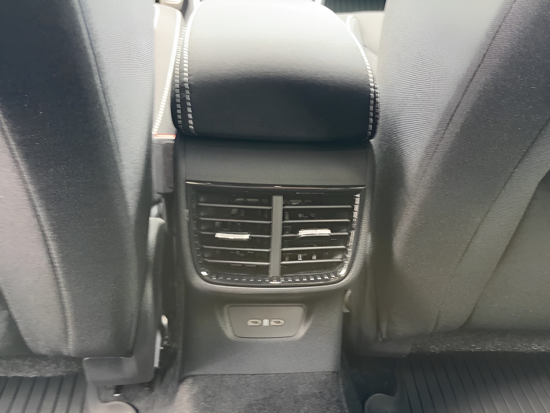 SKODA Fabia 1.5 TSI 130 Limit Edition DSG-image-17