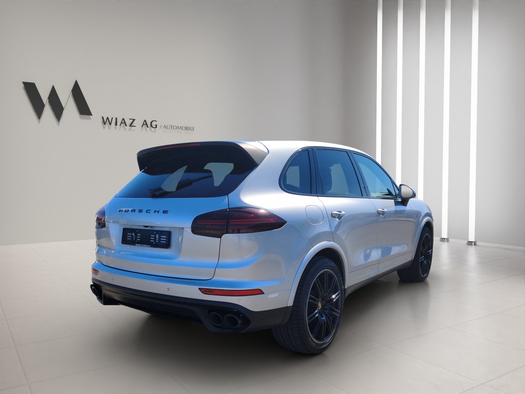 PORSCHE Cayenne 3.0 V6 S E-Hybrid-image-10