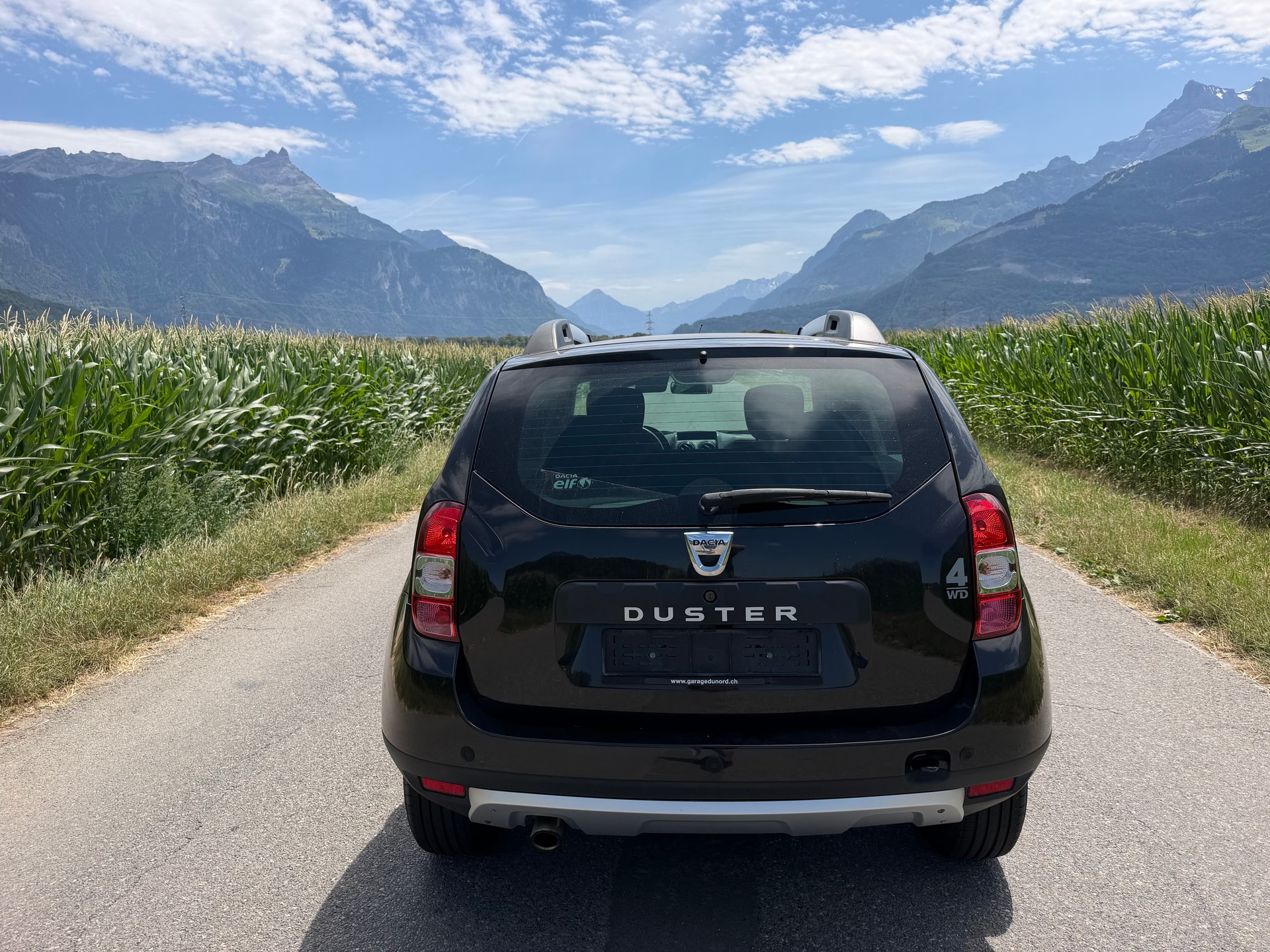 DACIA Duster 1.2 T Lauréate 4x4-image-4