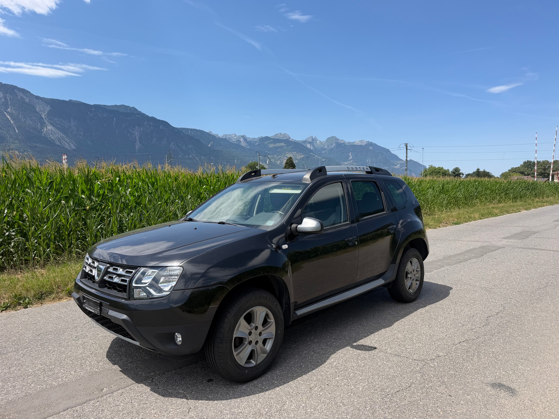 DACIA Duster 1.2 T Lauréate 4x4-image-2