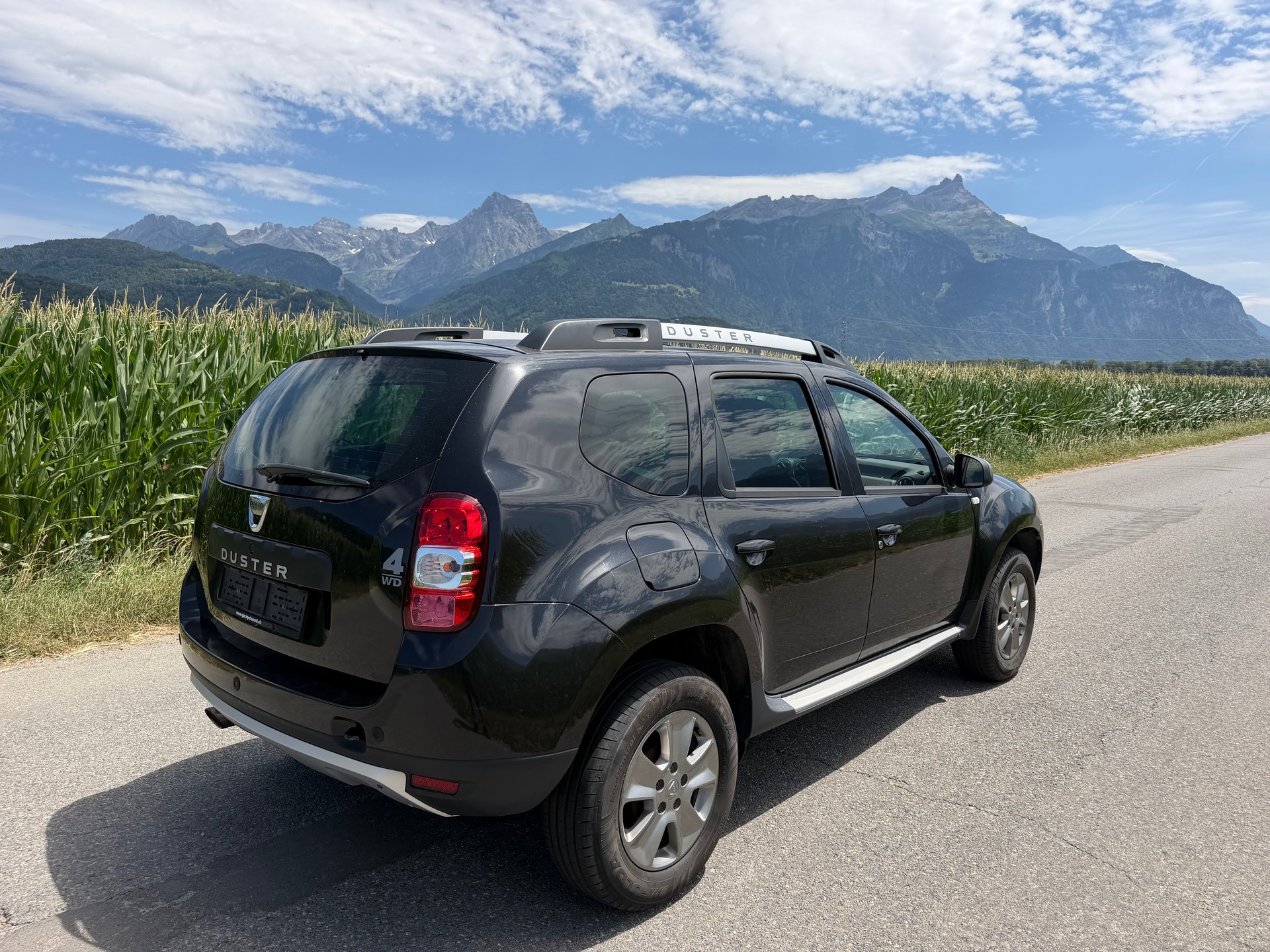 DACIA Duster 1.2 T Lauréate 4x4-image-3