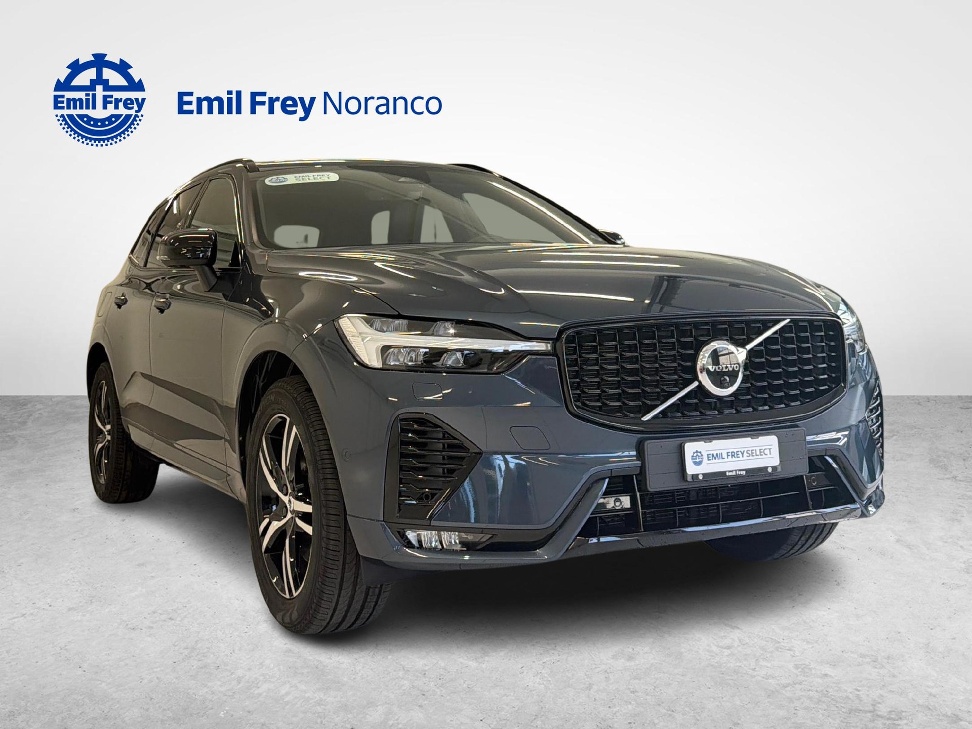 VOLVO XC60 2.0 B5 MH R-Design AWD-image-6