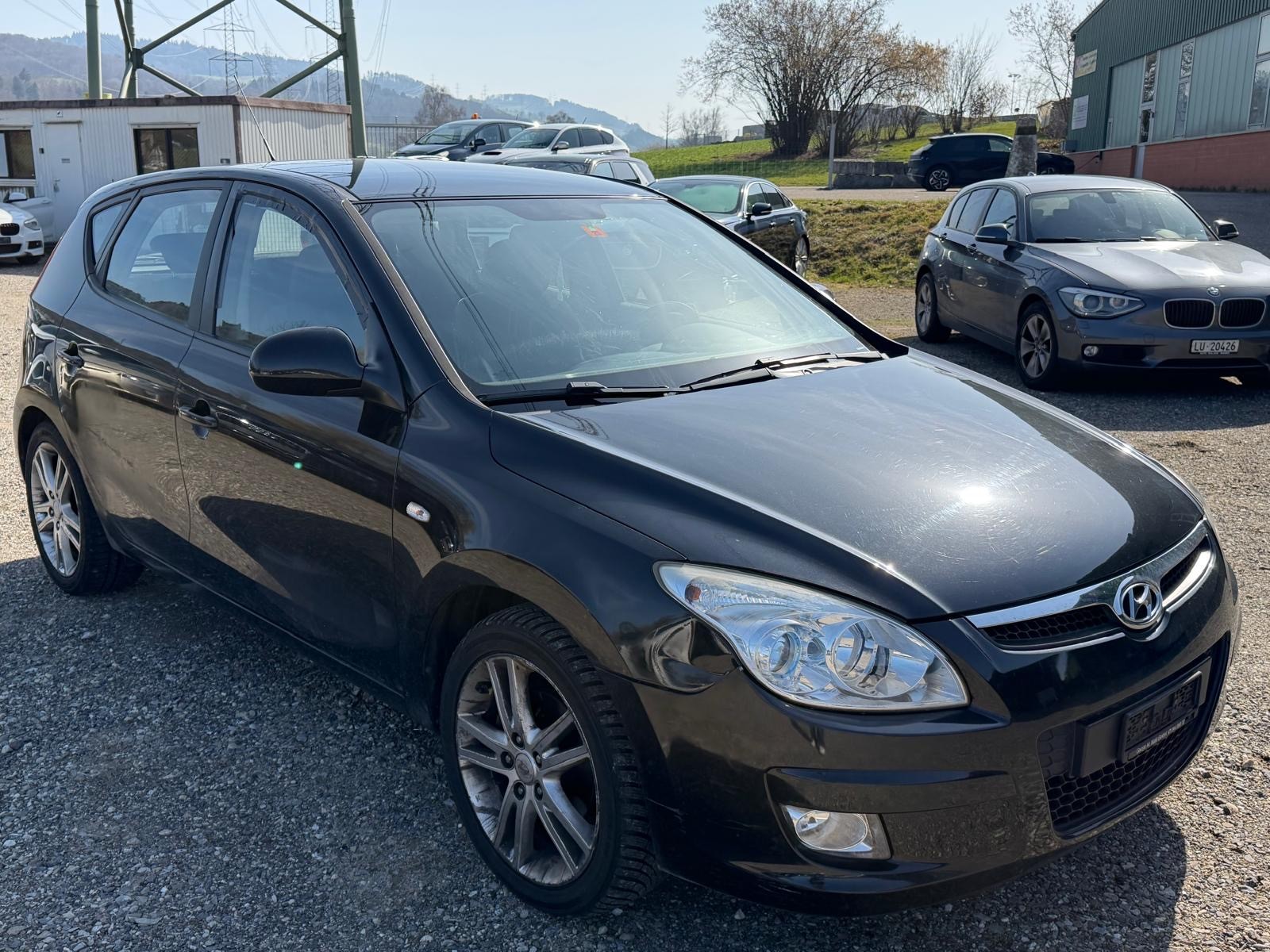HYUNDAI i30 2.0 CRDi Premium-image-1