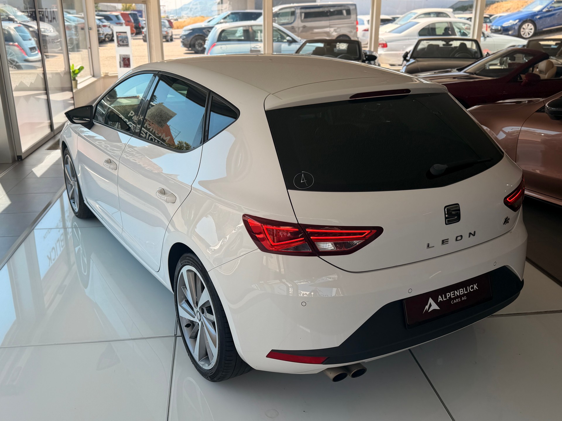 SEAT Leon 1.8 TSI FR DSG-image-6