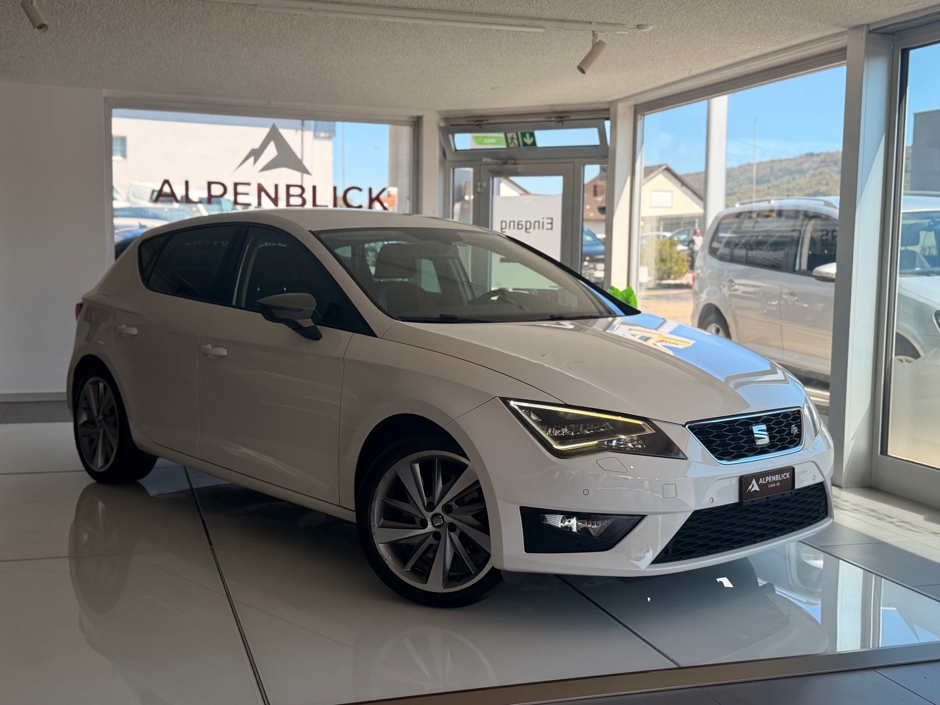 SEAT Leon 1.8 TSI FR DSG-image-1
