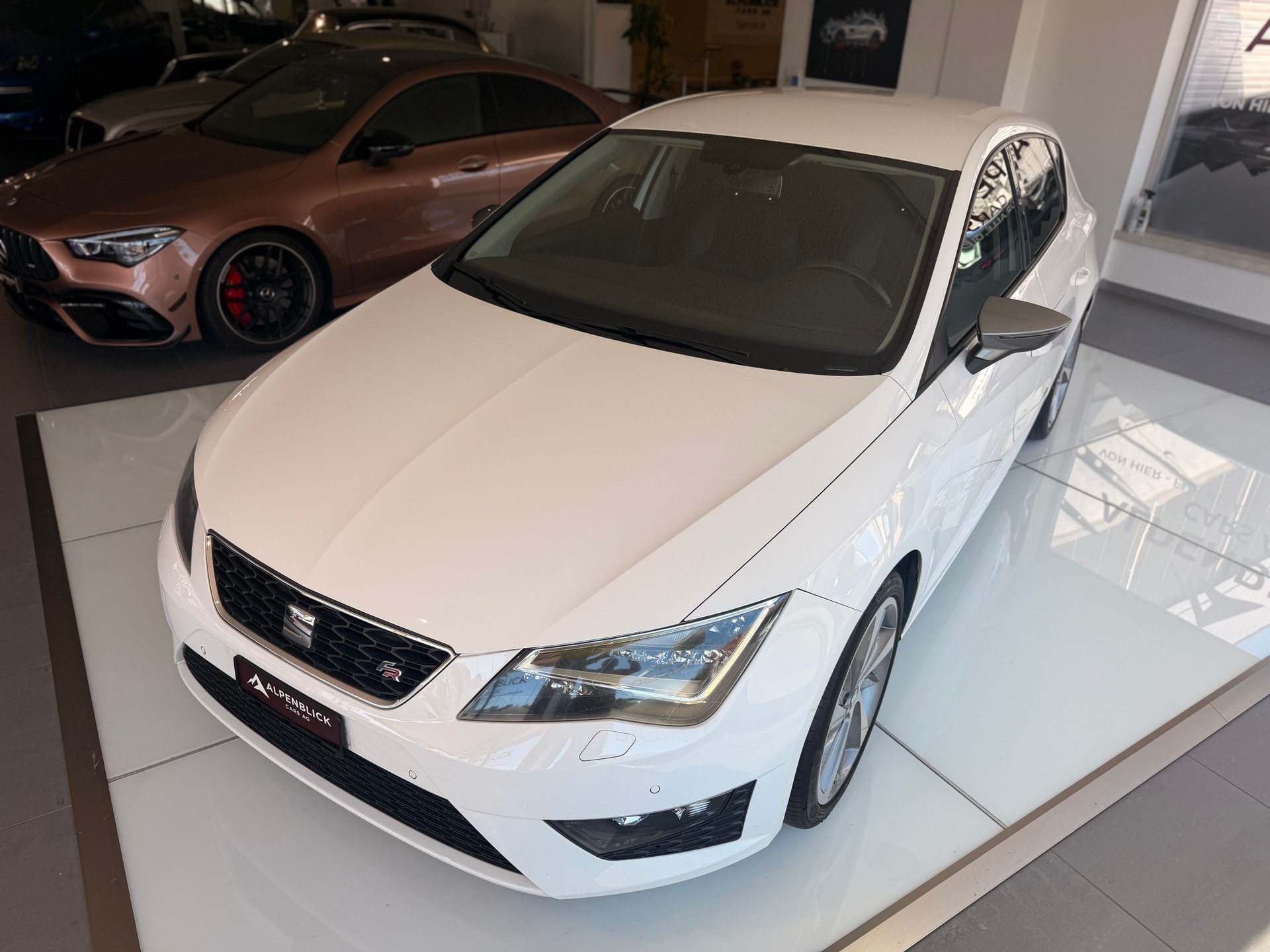 SEAT Leon 1.8 TSI FR DSG-image-2