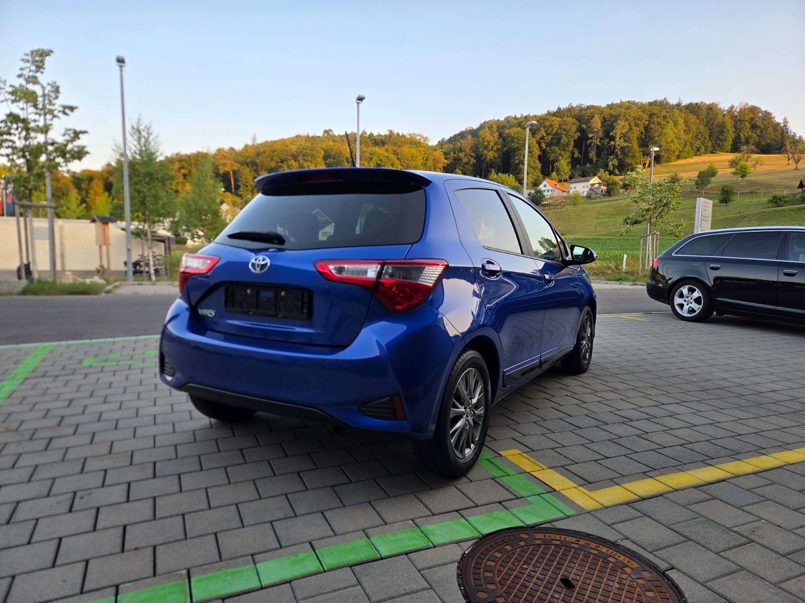 TOYOTA Yaris 1.5 Trend CVT-image-7