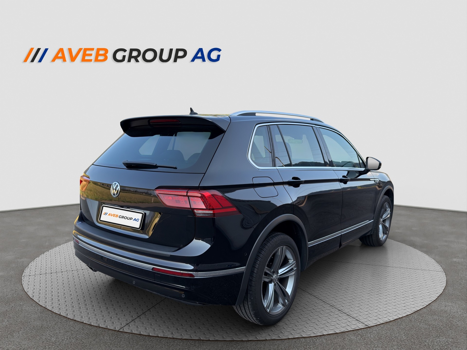 VW Tiguan 2.0TSI Highline 4Motion DSG-image-4